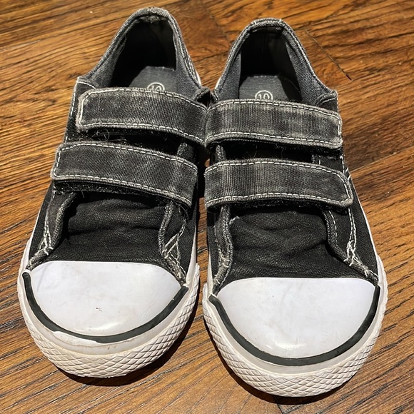 Toddler 10 Sneaker Bundle - Picture 7 of 8